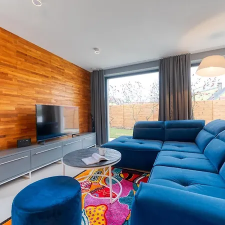 Dom Jednorodzinny ウェバ